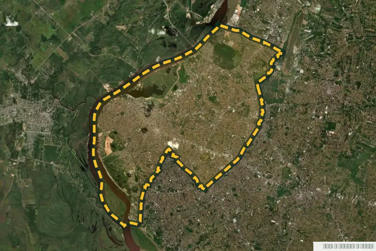 Vista satelital de Asunción, Paraguay. Zona municipal referencial del inmueble en remate; el círculo no delimita la parcela.