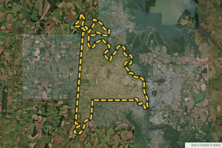 Vista satelital de Ciudad del Este, Paraguay. Zona de referencia del inmueble en remate; no delimita la parcela ni identifica el inmueble.