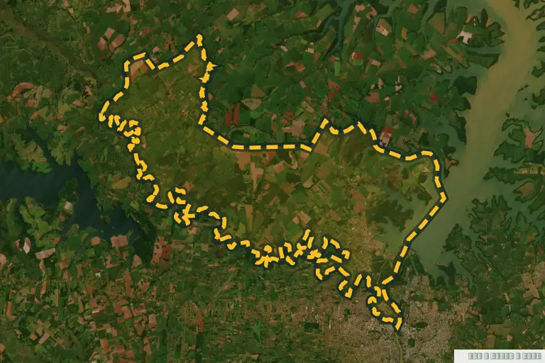 Vista satelital de Hernandarias, Paraguay. Zona de referencia del inmueble en remate; no delimita la parcela ni identifica el inmueble.