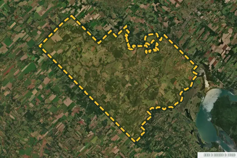 Vista satelital de Trinidad, Paraguay. Zona de referencia del inmueble en remate; no delimita la parcela ni identifica el inmueble.
